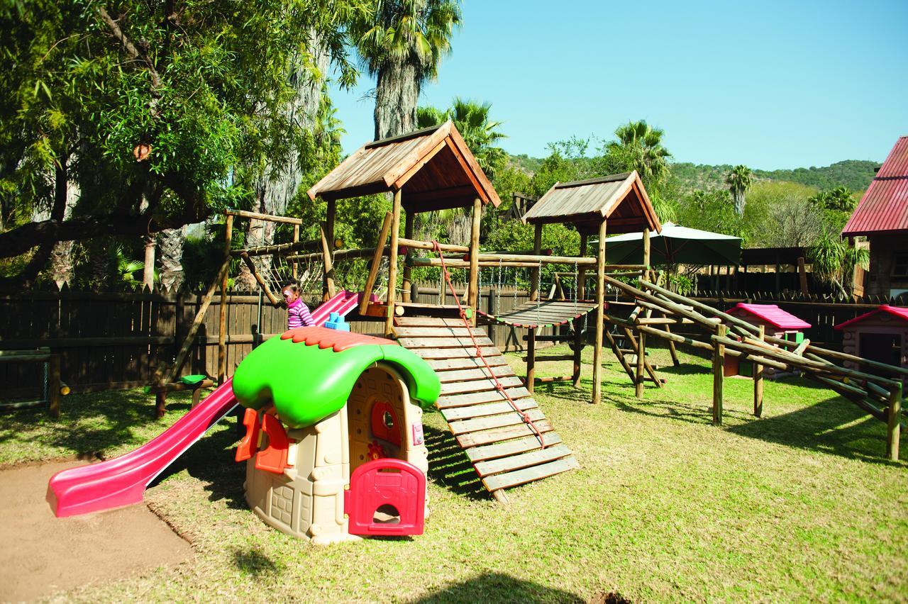 רסטנבורג Bush Bungalows At Sun City Resort מראה חיצוני תמונה